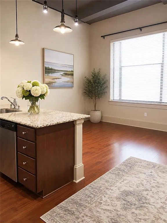 1 bed, 619 sqft, $1,500 — Photo 4