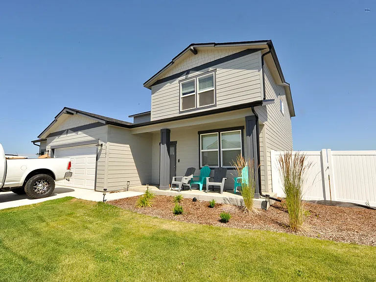 5101 E Aquila Ave — Photo 2