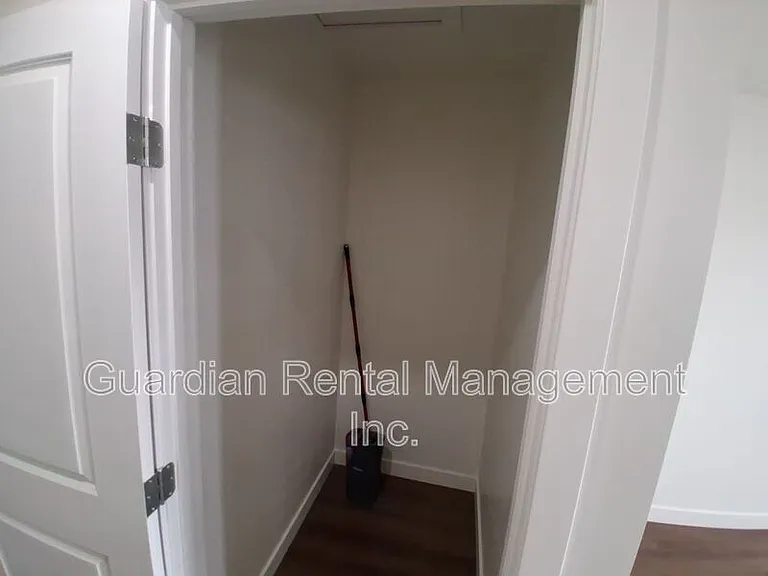 577 Syndicate Ave S — Photo 6