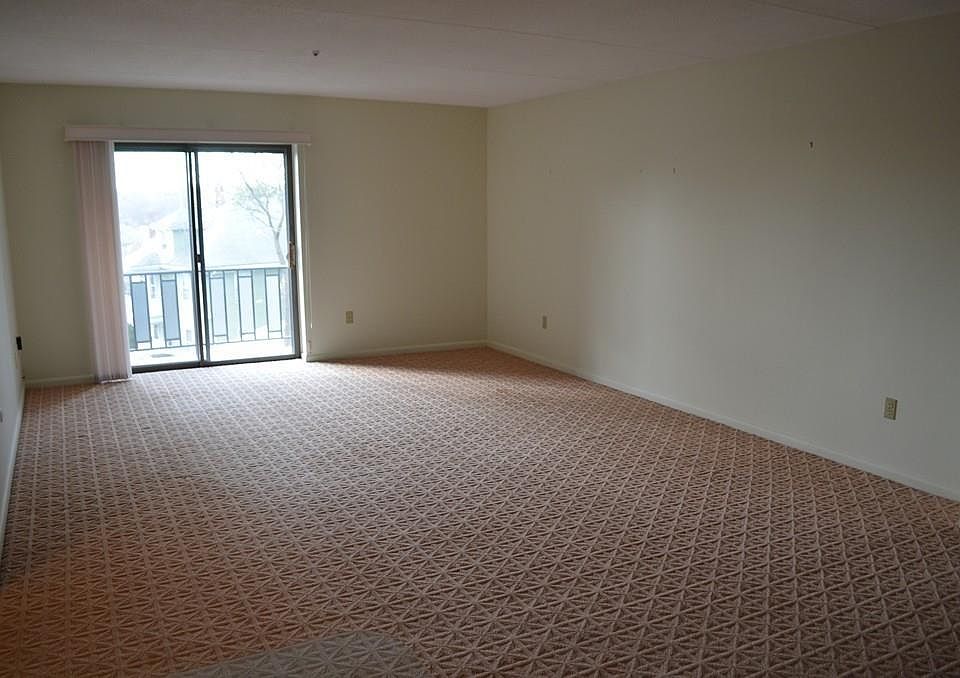 1st image of 62 South St Unit 14