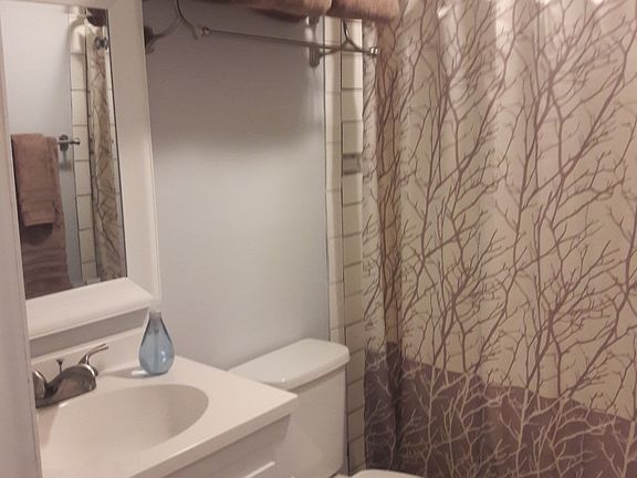 4th image of 3535 9th Street Dr NE