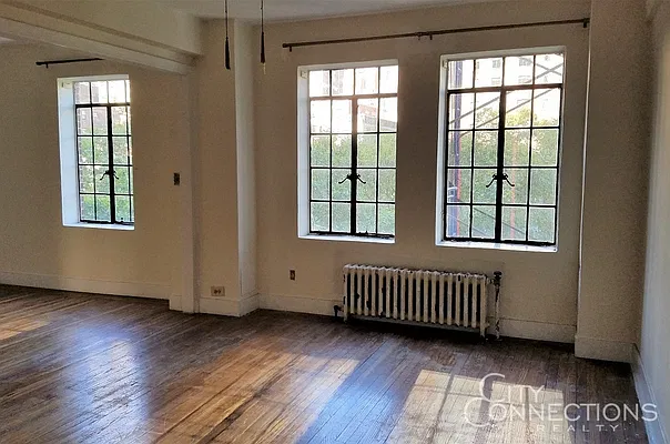 Rented by City Connections Realty | media 5