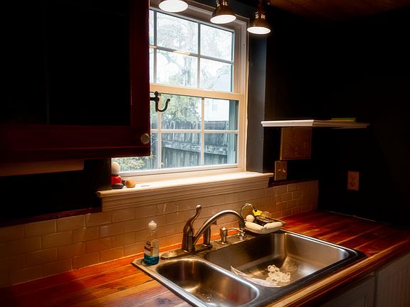 Small kitchen over looking the court yard