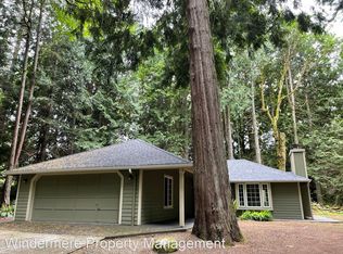 9067 NE Hidden Cove Rd, Bainbridge Island, WA 98110