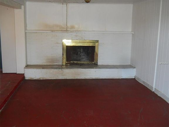 3rd image of 232 S Alder Dr