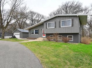 2080 Edgewood Dr, Owatonna, MN 55060