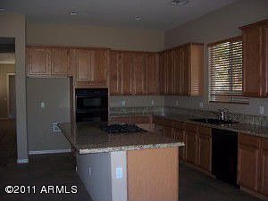 5th image of 2082 E Horseshoe Pl
