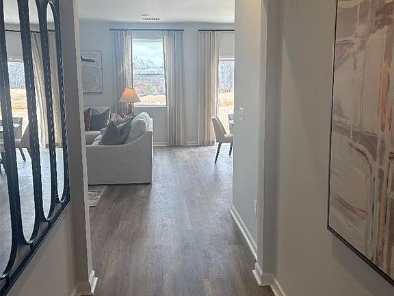 5th image of 109 Cedar Shoals Rd