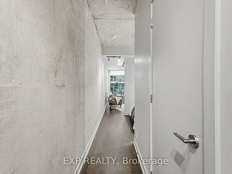 39 Brant St #416 — Photo 2