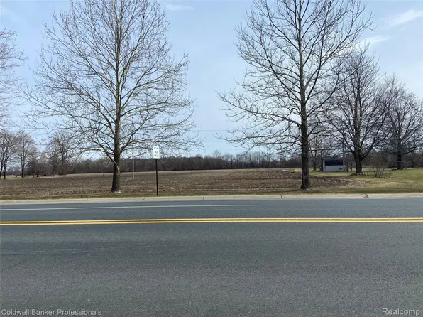 8705 Whittaker Rd, Ypsilanti, MI 48197