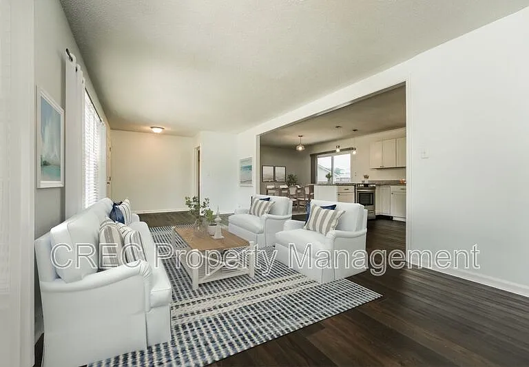 7744 Allwood Ave — Photo 5