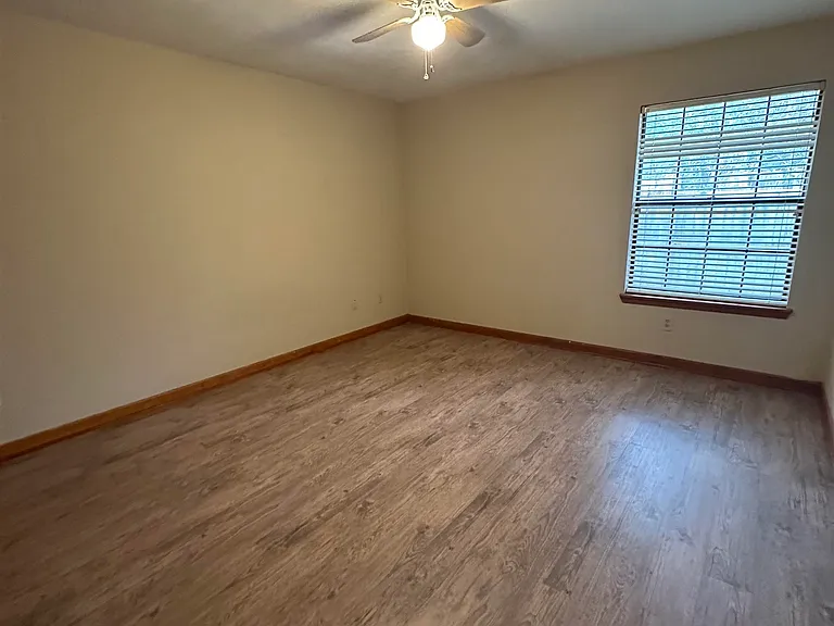 2339 Hartsfield Way — Photo 6