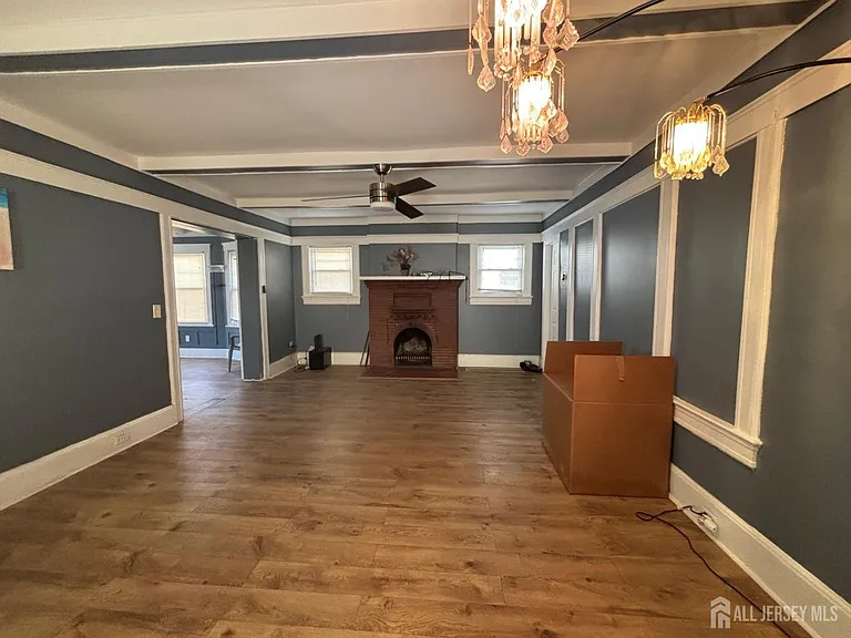 220 S Washington Ave — Photo 6