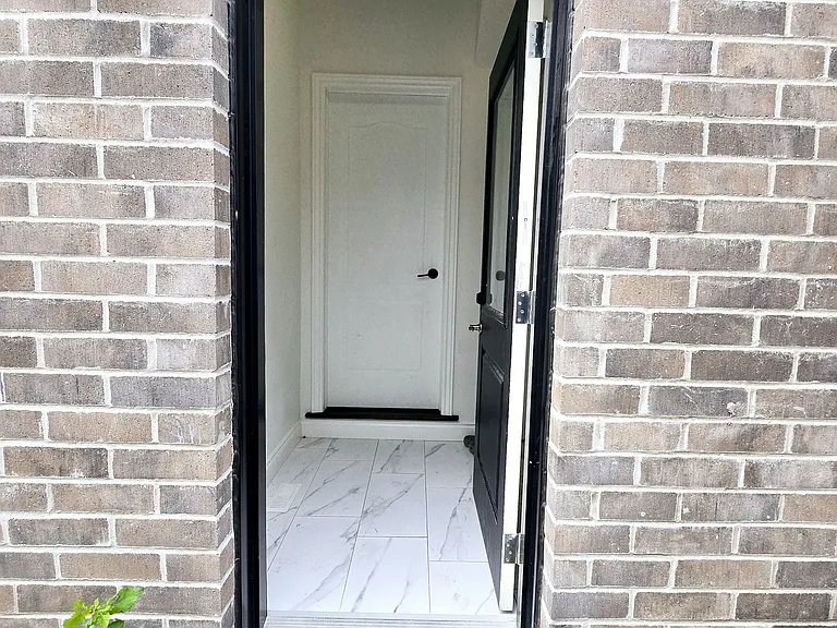 201 Roy McDonald Dr #LOWER — Photo 3