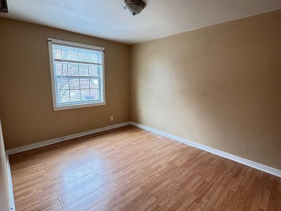 5th image of 120-126 Delaware Dr #120
