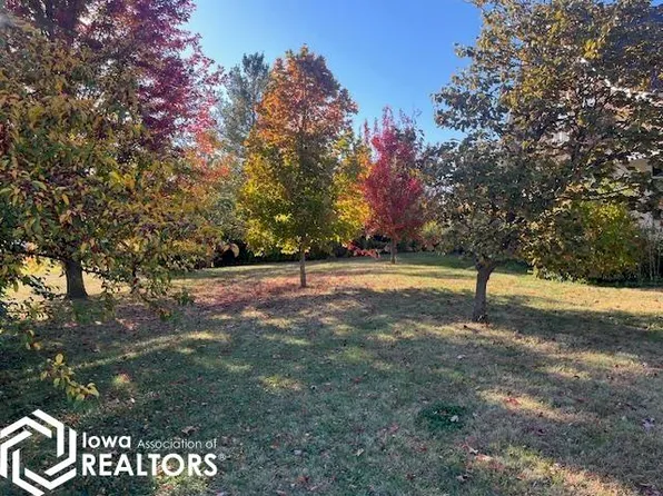 1006 N Redbud Ln, Mount Pleasant, IA 52641