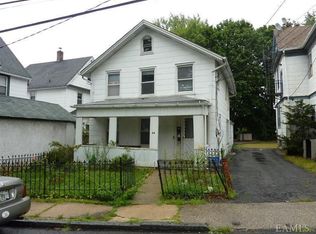 24 Harmon St, White Plains, NY 10606