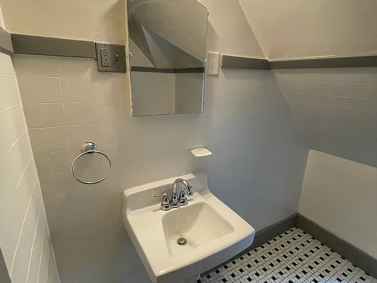 238 Lexington Ave #3 — Photo 14