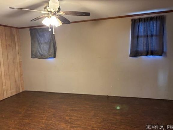 2nd image of 300 W 7th St