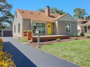 4528 Sherwood Ave, Downers Grove, IL 60515