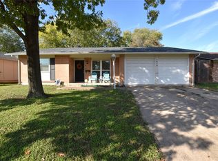 1413 Greentree Ln, Garland, TX 75042