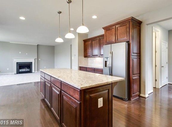 4th image of 1122 Heights Ln