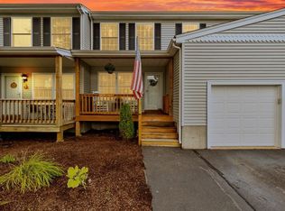 48 Finch Rd APT 5, Raynham, MA 02767