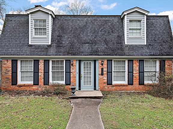 2nd image of 3734 Tudor Dr
