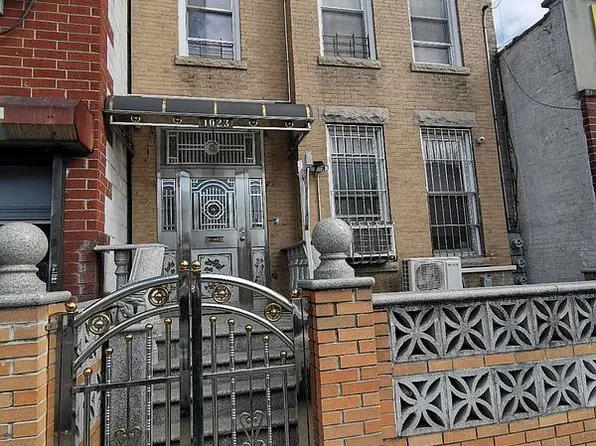 1023 39th St, Brooklyn, NY 11219