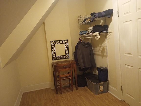 5th image of 1245 N Maplewood Ave #2