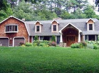 333 Daniels Rd, Saratoga Springs, NY 12866