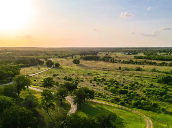 7757 State Park Rd, Lockhart, TX 78644