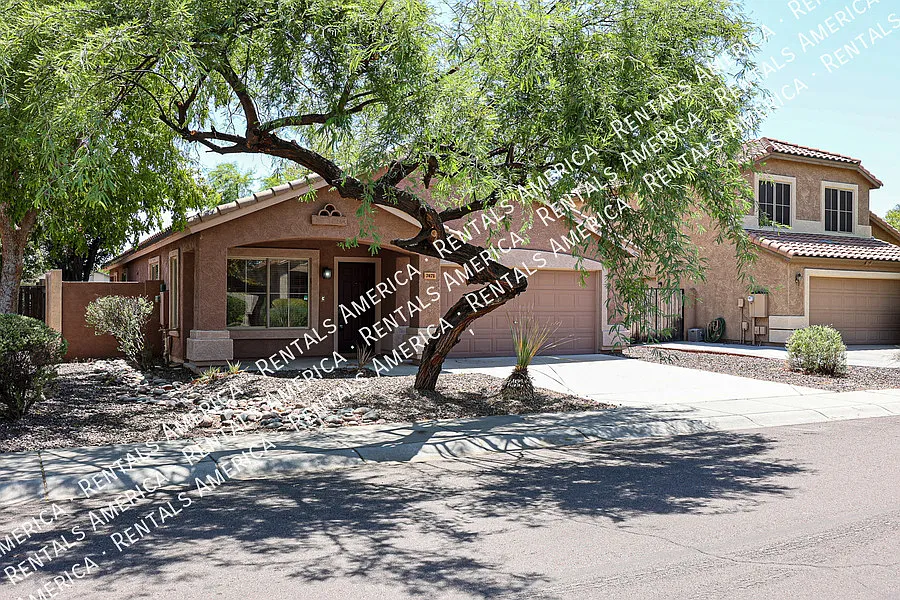 3 bed, 1702 sqft, $2,199 — Photo 4