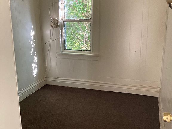 5th image of 407 Busti Ave #1
