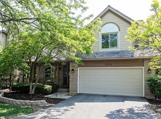 2054 Brookside Ln, Aurora, IL 60502