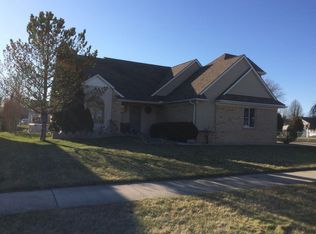 536 Oregon Ave, Marysville, MI 48040