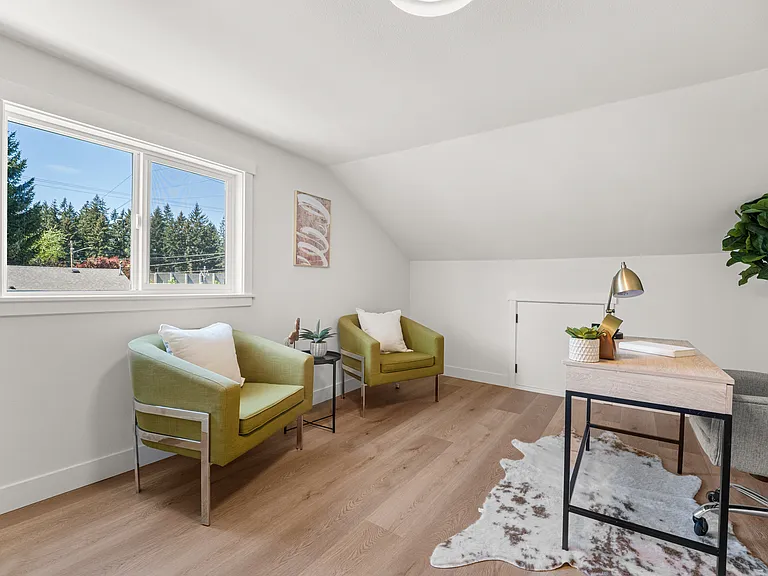 515 NE 123rd St — Photo 32