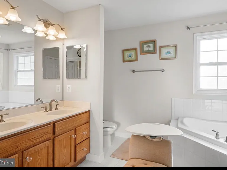 8312 Telegraph Rd — Photo 48