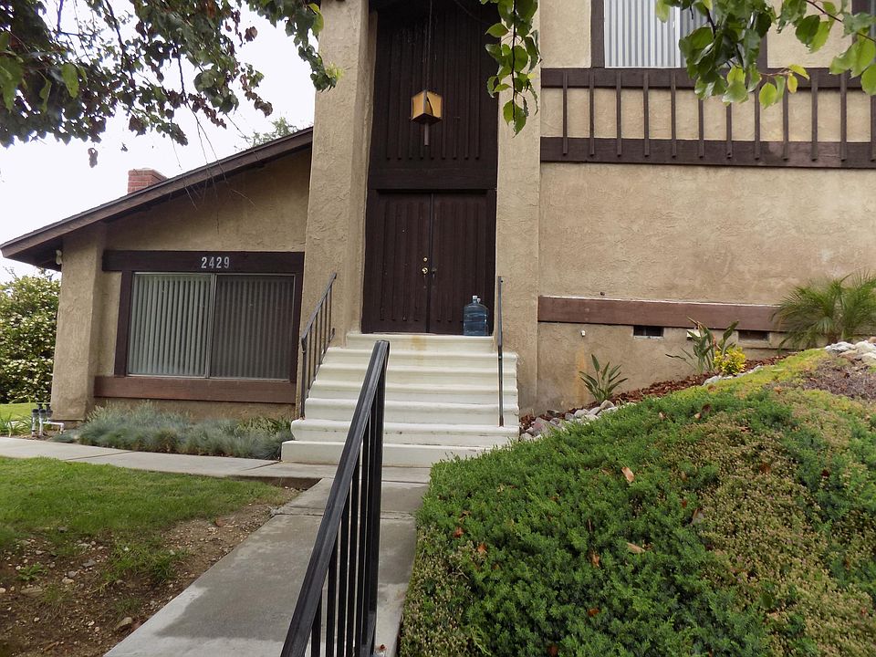 1st image of 2429 S Ridgewood Dr