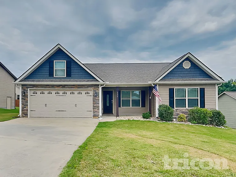 339 Gleaner Dr — Photo 2