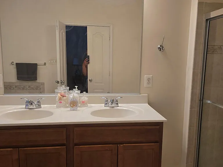 18616 Poplar Glen Ct — Photo 35