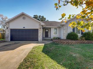 100 E Nola St, Clever, MO 65631