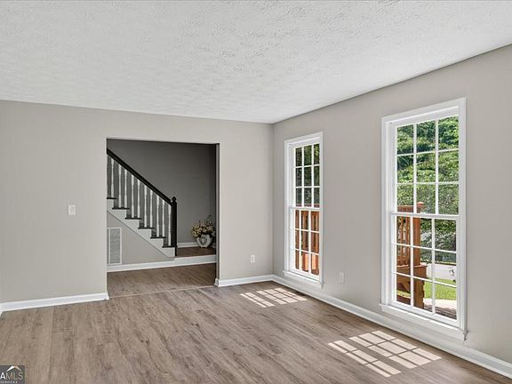 4th image of 3860 Maple Wood Trl