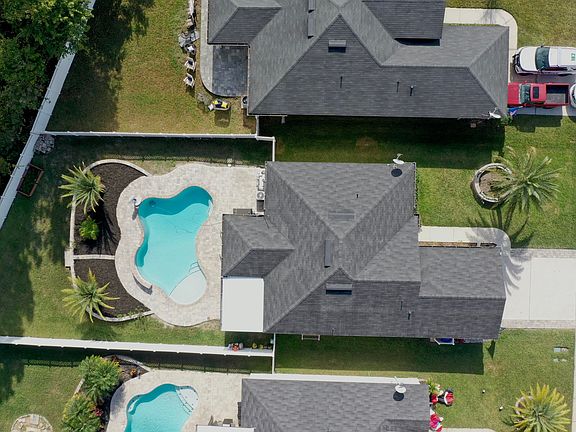 5th image of 256 N Aberdeenshire Dr