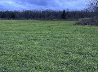 608 E The Ln, Grant, MI 49327