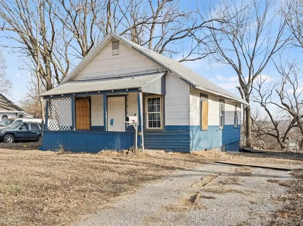 547 Blue Ridge Blvd, Kansas City, MO 64125