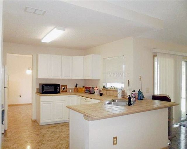 2nd image of 2570 Haulover Blvd