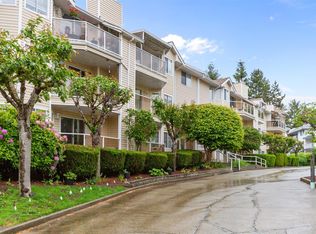 22611 116th Ave #325, Maple Ridge, BC V2X 0W7