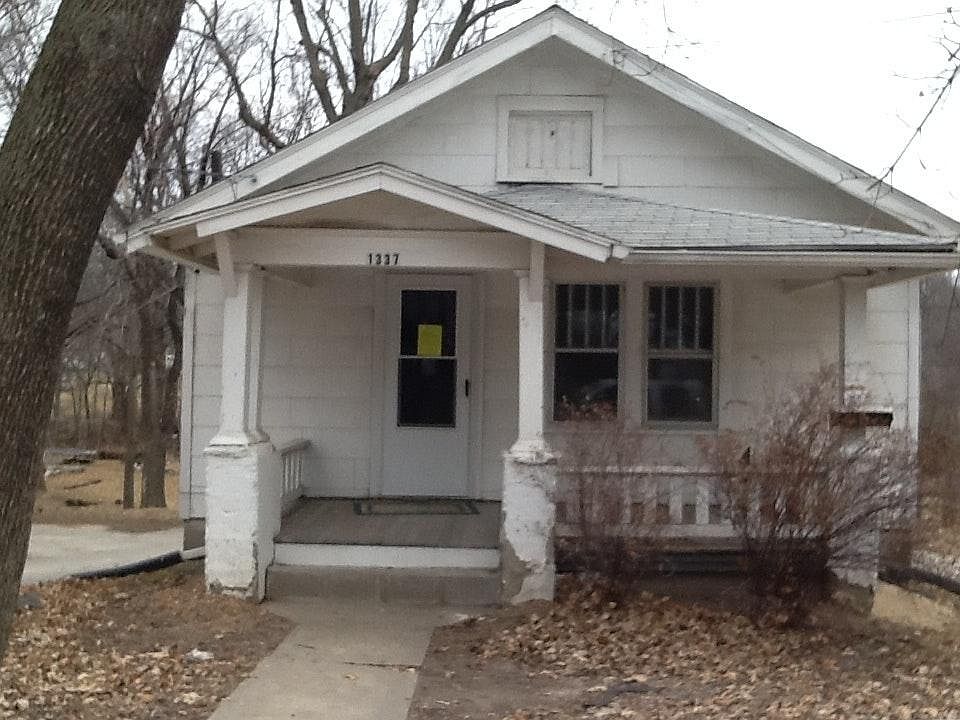 1st image of 1337 S Osage St #Basement