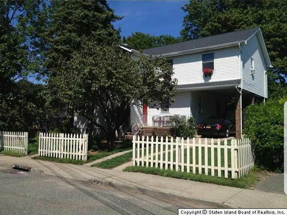 27 Ontario Ave
